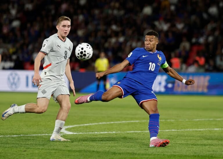 UFOOTBALL France beat Iceland 2-1 in World Cup qualifier