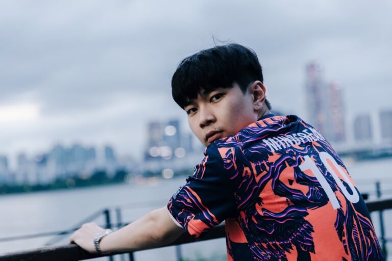 mindfreak leaves paper rex