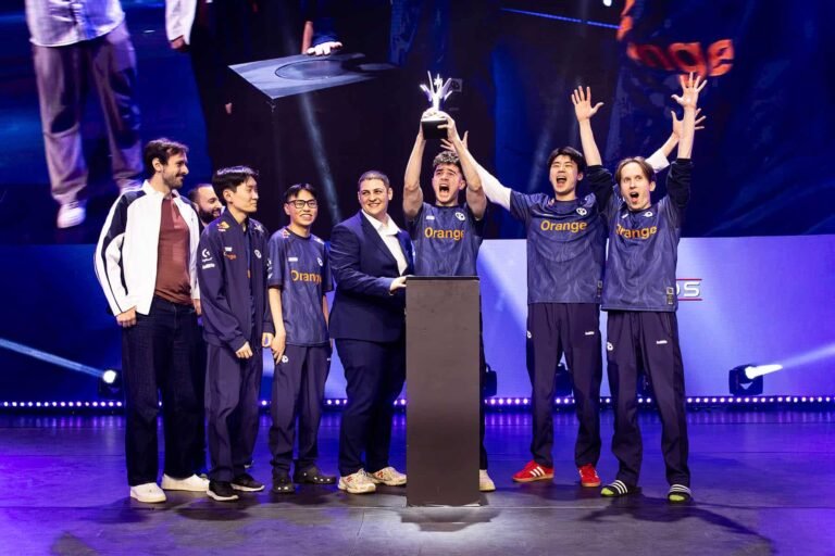 Image of Karmine Corp Blue celebrating victory at EMEA Masters 2025