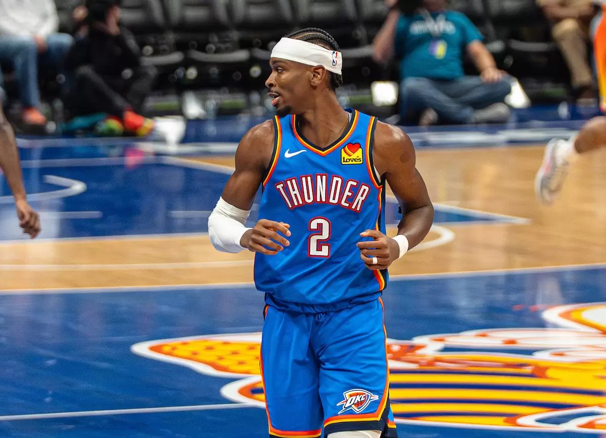 Thunder extend win streak to 14 with rout of Mavericks