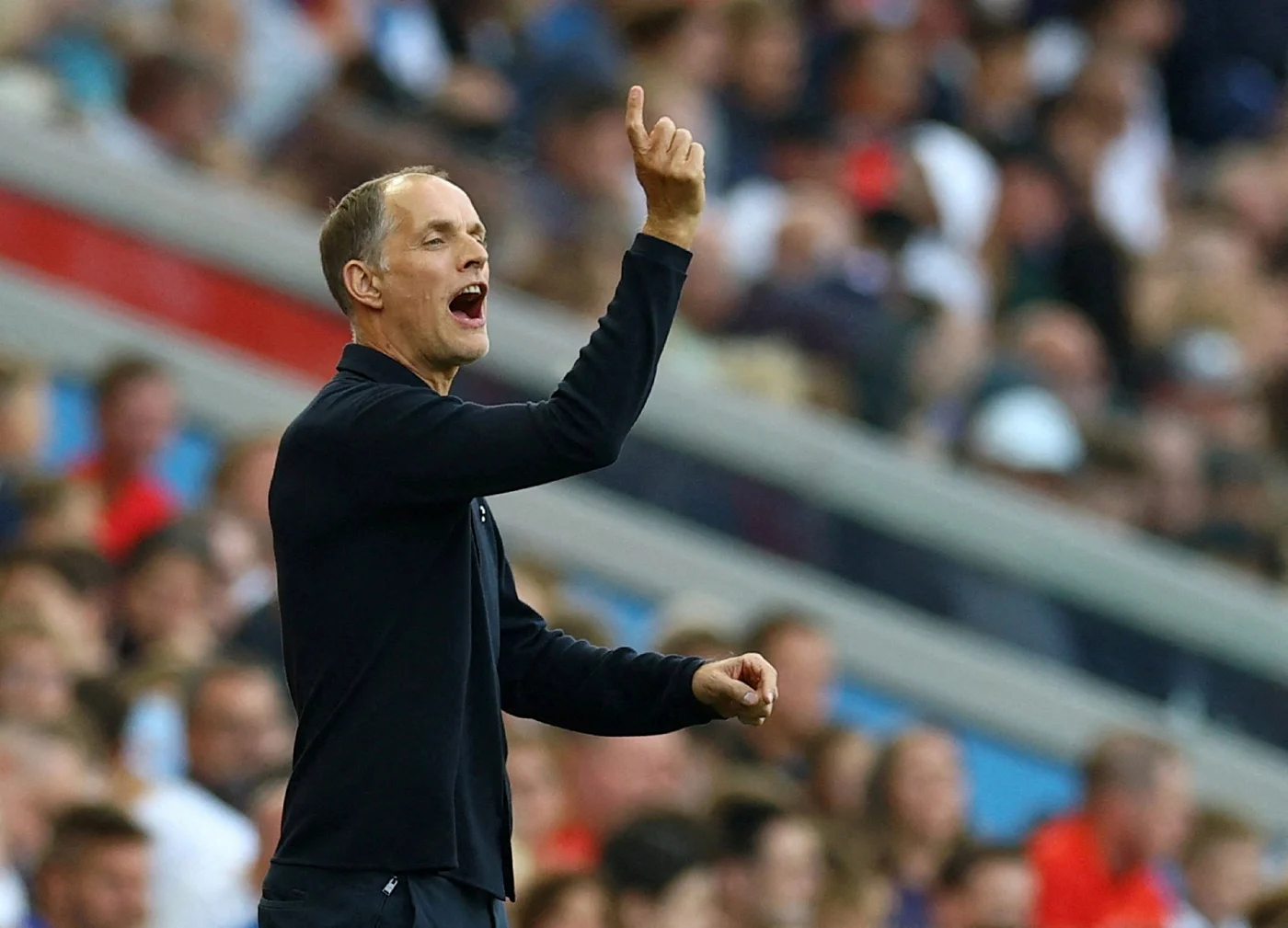 Tuchel considers keeping England substitutes indoors to cope with World Cup heat