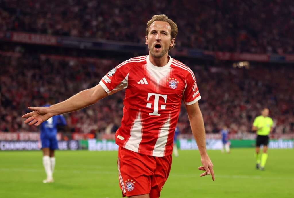 Bayern Win with 10 Men as Kane Fires Team into Champions League Last 16