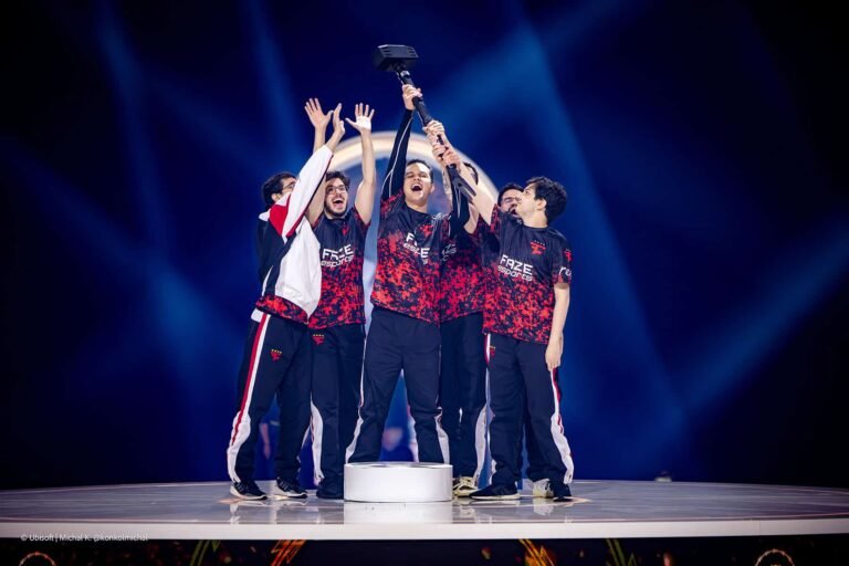 Image of FaZe Clan Rainbow Six team celebrating victory at Six Invitational 2026