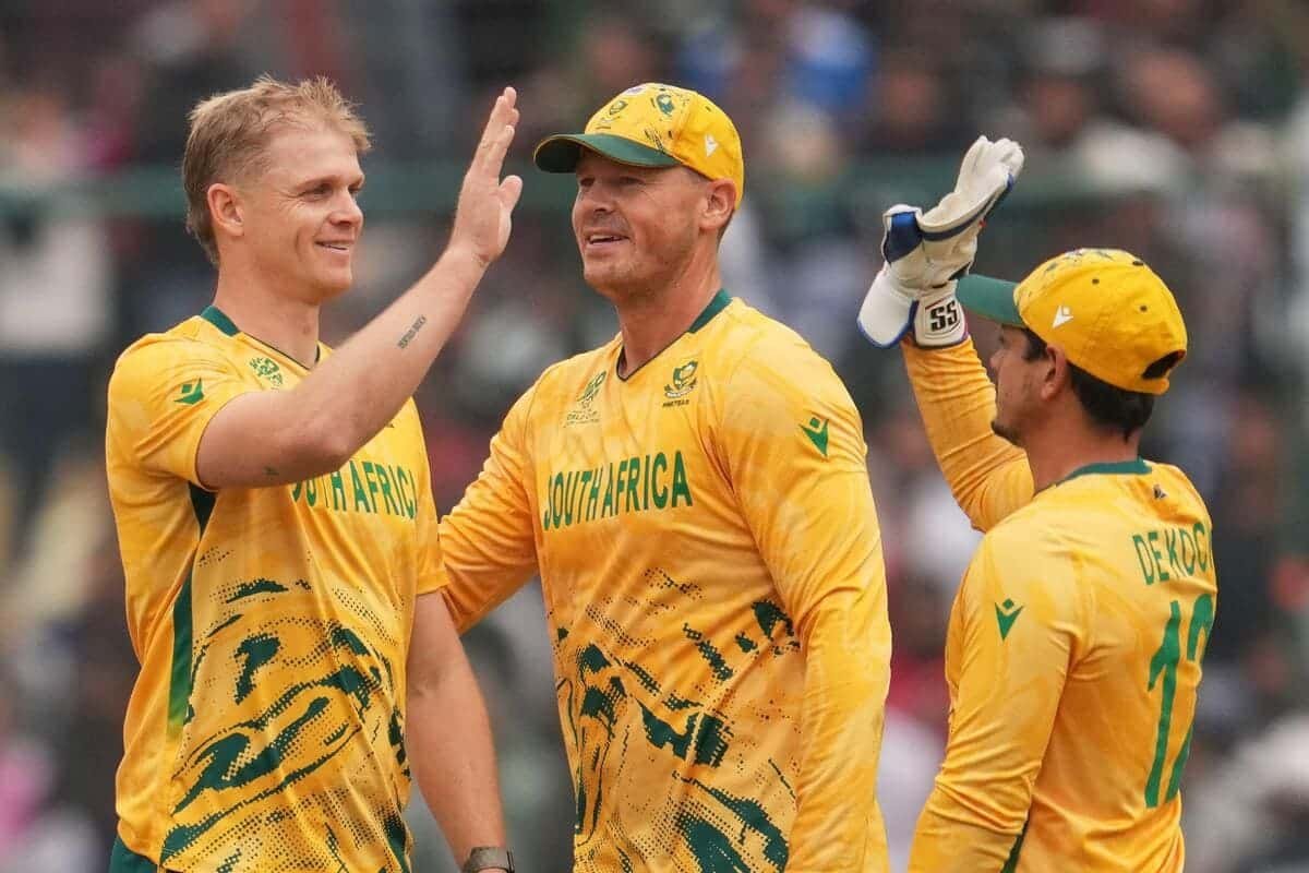 South Africa lay down marker with big win over India