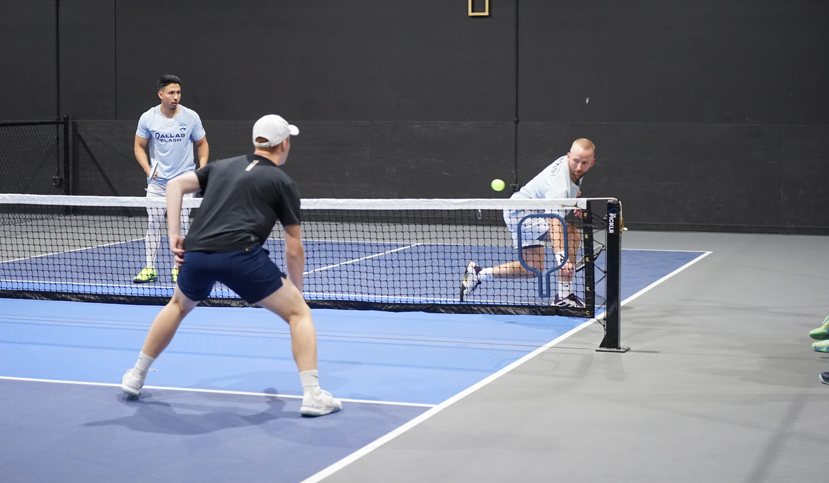 How to Stop Popping the Ball Up at the Kitchen – The Dink Pickleball