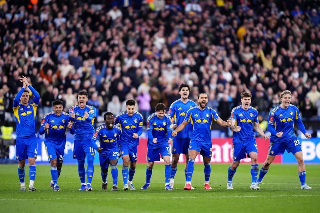 Report, result, goals, full shootout as 'perfect' Struijk penalty decides 'absolutely remarkable' FA Cup quarter final