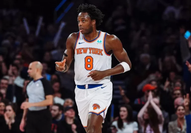 Knicks storm again 29-point gap to stun Spurs 107-106 in Recreation 4