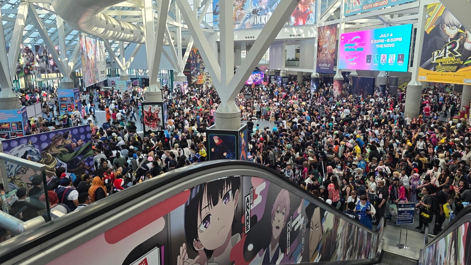 view of anime expo crowd