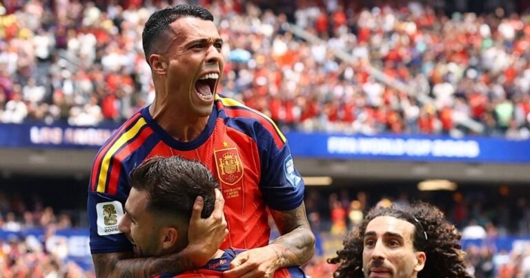 Oyarzabal Brace Powers Spain to 3-0 Win Over Austria