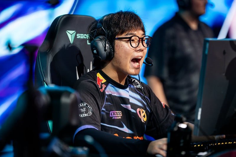 AI vs skilled: Return of the bots for LEC week three predictions