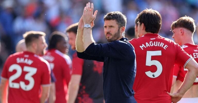 Carrick desperate to piece full Manchester United squad collectively as season attracts nearer