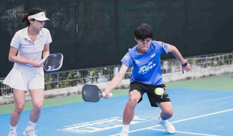 Methods to Return Topspin in Pickleball: 4 Counters That Work – The Dink Pickleball