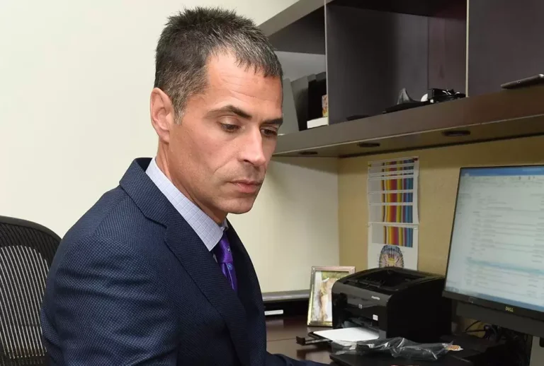 Lakers possession uncertainty delays entrance workplace enlargement