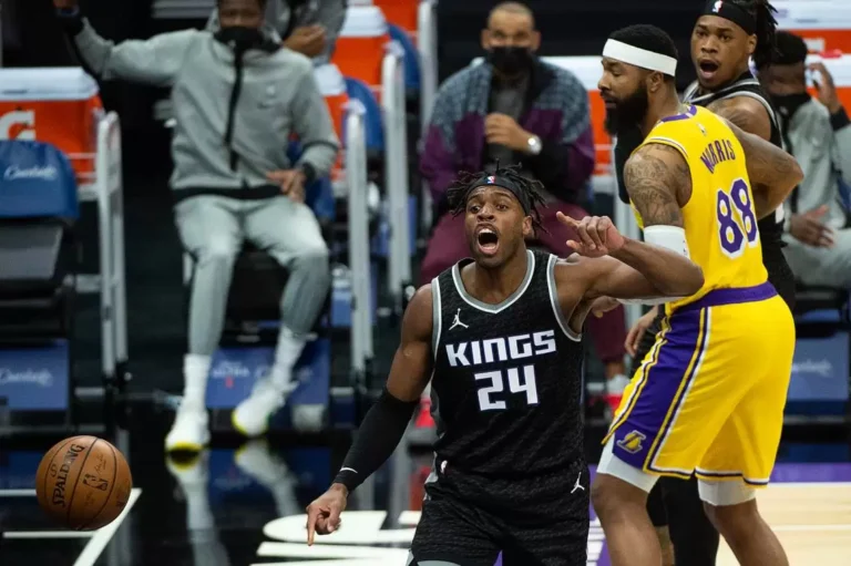 Buddy Hield traded to the Hornets