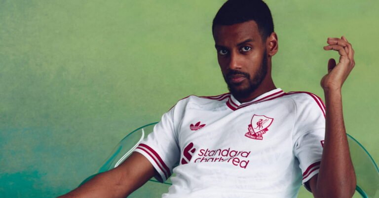 Iraola hails Isak after first Liverpool win at Ipswich: ‘He is an enormous participant for us’