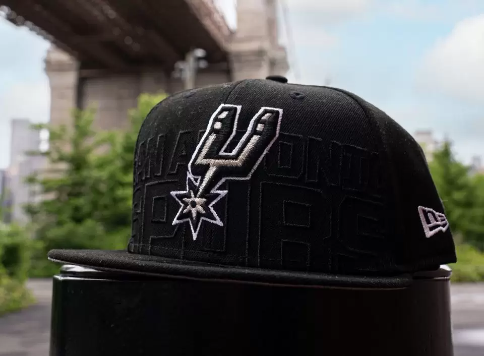 Spurs rent Chris Kent as Austin coach