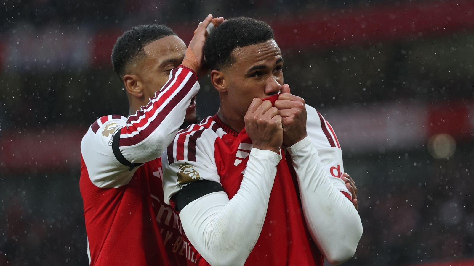 Arsenal 2-0 Everton: Konsa and Gabriel on track
