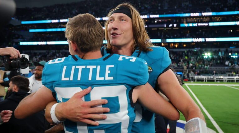 NFL Sunday Week 5 Spherical-Up: Jaguars stun Eagles in London as Patriots crush Raiders and Giants draw with Commanders